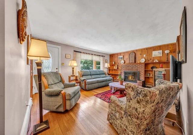 Homes for sale in Groton, MA | 204 Hill Rd, Groton, MA 01450 | MLS# 73538810