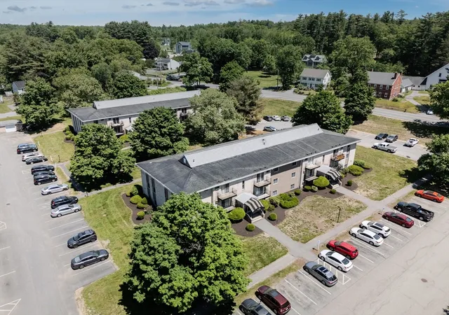 Homes for sale in Haverhill, MA | 440 North Ave, Haverhill, MA 01830 | Houzeo