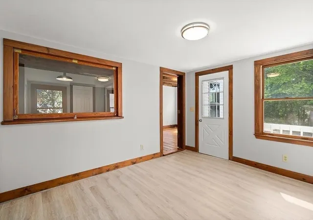 Photo 2 of House for sale at 6 Richs Ct, Amesbury, MA 01913 | MLS# 73547656 | Listing updated on 2026-08-02