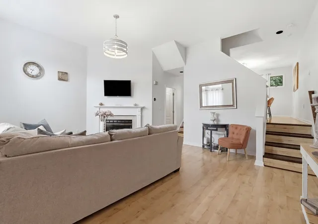 Homes for sale in Whitman, MA | 501 Auburn St #406, Whitman, MA 02382 | MLS# 73544894