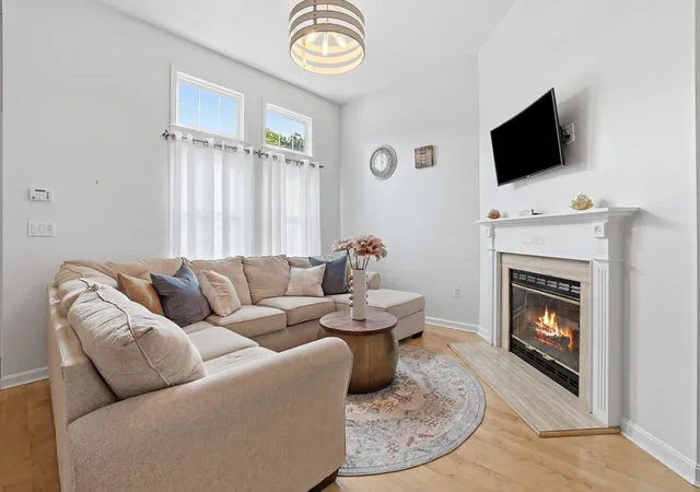 3rd image of 501 Auburn St #406, Whitman, MA 02382 | MLS# 73544894
