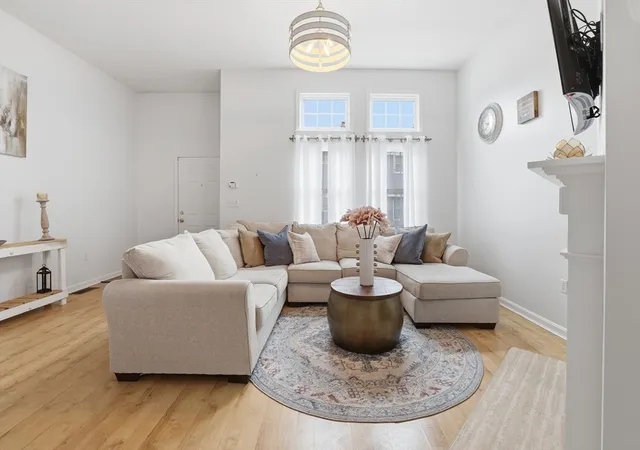 4th image of 501 Auburn St #406, Whitman, MA 02382 | MLS# 73544894