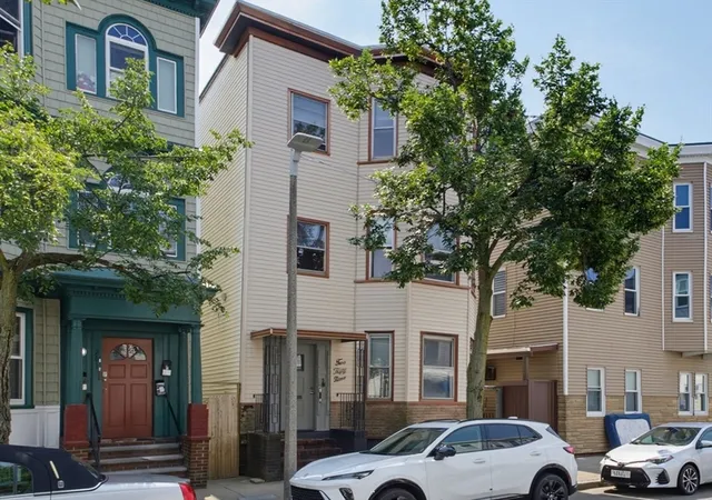 1st image of 259 Havre St, East Boston, MA 02128 | MLS# 73562059