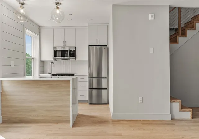 4th image of 88 Maverick St Condominiums, Boston, MA 02128