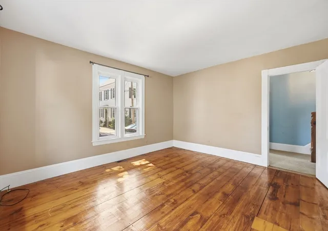 4th image of 16 Collins St, Newburyport, MA 01950 | MLS# 73563411
