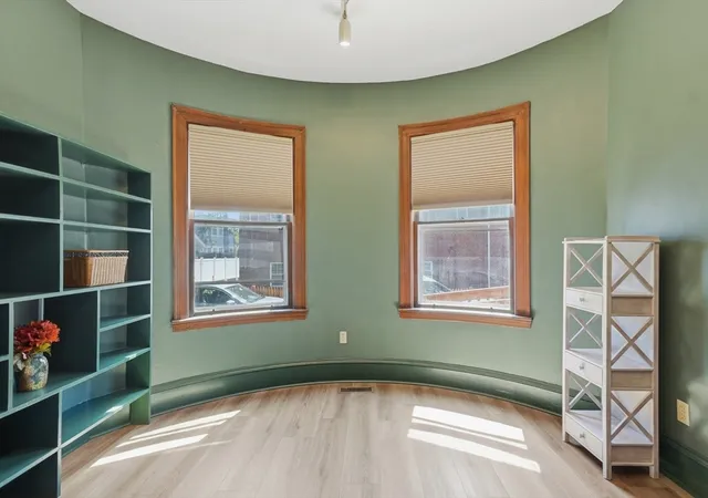 Homes for sale in Arlington, MA | 7 Wyman St, Arlington, MA 01841