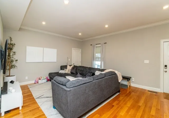 4th image of 189 Shirley St #1, Winthrop, MA 02152 | MLS# 73566786