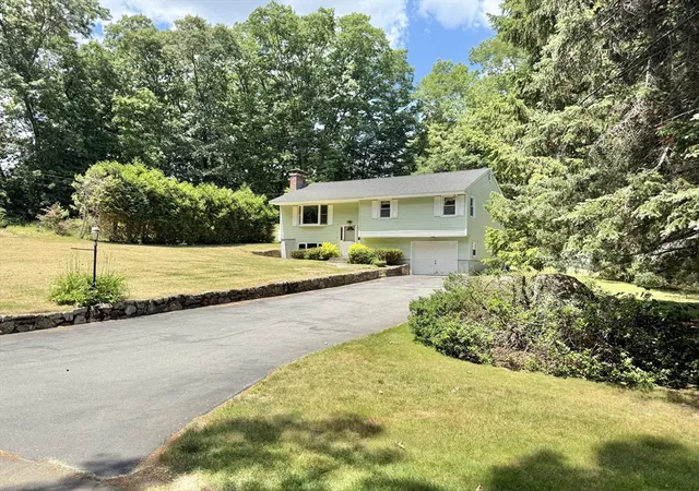 Homes for sale in North Grafton, MA | 6 Carroll Ave, North Grafton, MA 01536 | MLS# 73537688