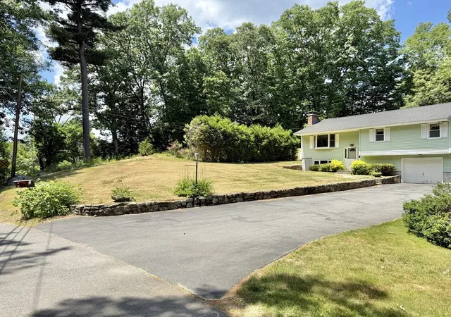 Homes for sale in North Grafton, MA | 6 Carroll Ave, North Grafton, MA 01536 | MLS# 73537688