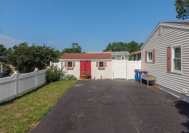 Photo 3 of Sale Pending at 56 Blueberry Ter, New Bedford, MA 02745 | MLS# 73564716 | Listing updated on 2026-09-23