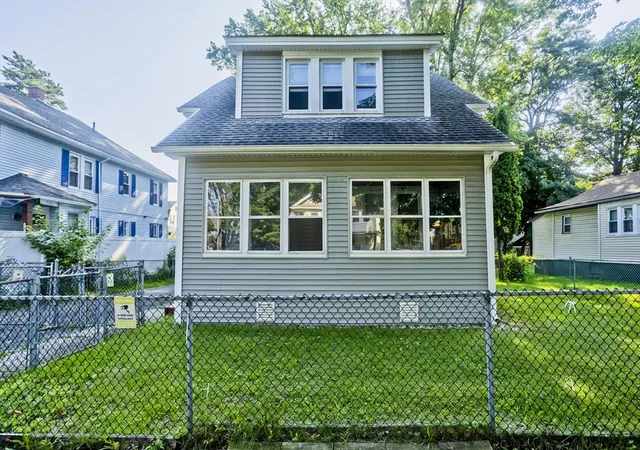 1st image of 173 Albemarle St, Springfield, MA 01109 | MLS# 73561684
