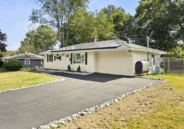 5th image of 15 Clara Rd, Brockton, MA 02302 | MLS# 73555682