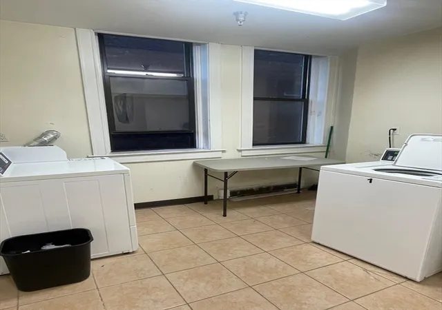 2nd image of 7 Central Sq, Lynn, MA 01901