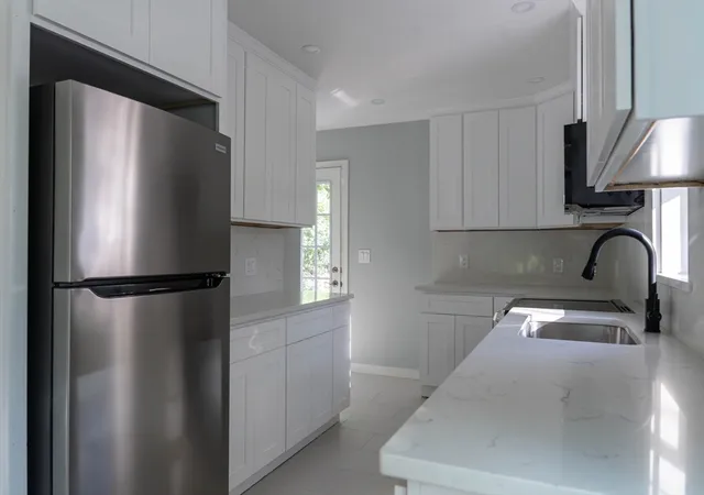 4th image of 177 Hartford Ave E, Uxbridge, MA 01569 | MLS# 73553022