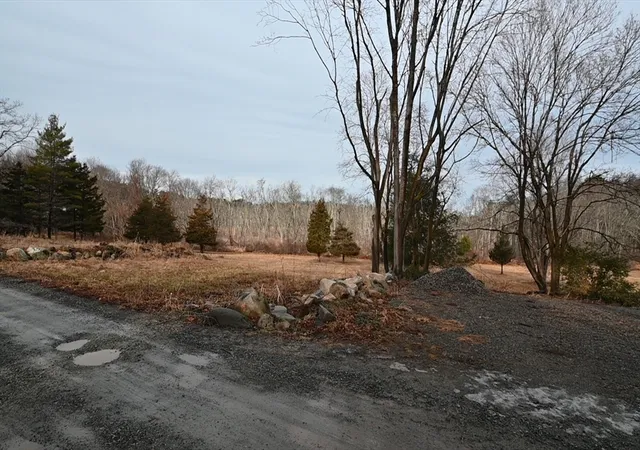 1st image of 333 Cartwright Rd, Wellesley, MA 02482 | MLS# 73468785