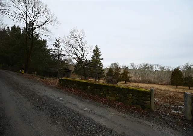 5th image of 333 Cartwright Rd, Wellesley, MA 02482 | MLS# 73468785