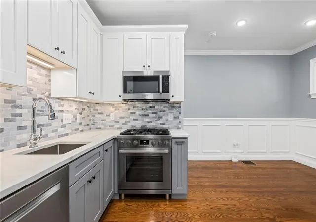Homes for sale in Somerville, MA | 104 Beacon St, Somerville, MA 02143