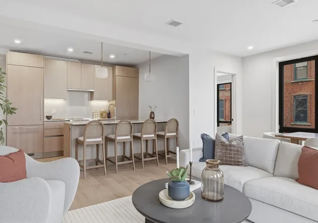 3rd image of 118 B Street #203, South Boston, MA 02127 | MLS# 73548897