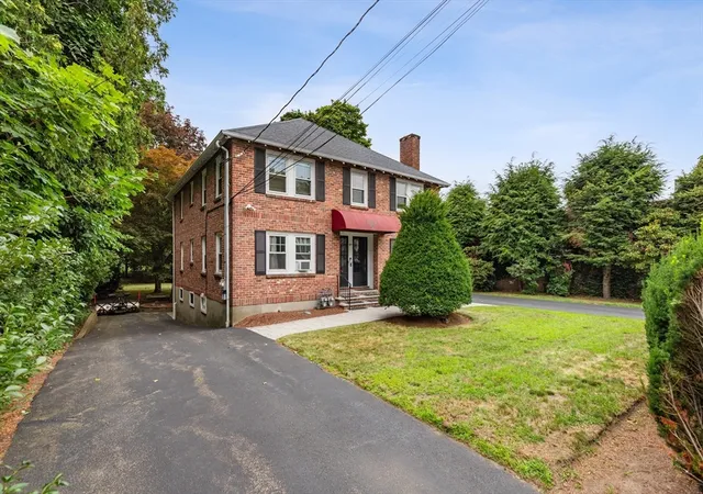 Photo 2 of Sale Pending at 991 Main St, Wakefield, MA 01880 | MLS# 73556295 | Listing updated on 2026-08-26
