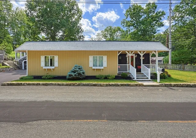 Homes for sale in Walpole, MA | 665 South St, Walpole, MA 02081 | MLS# 73548842