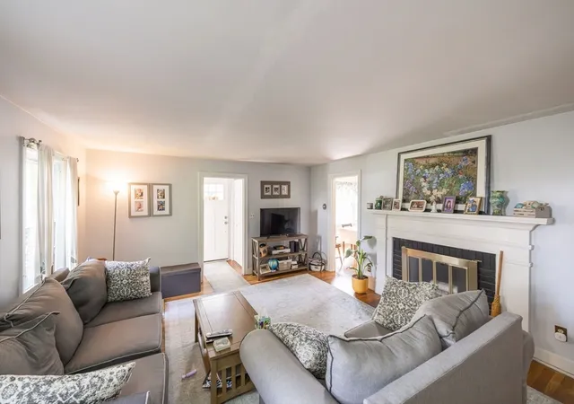 Photo 3 of Single family home for sale at 25 Westwood Pkwy, Southbridge, MA 01550 | MLS# 73566070 | Listing updated on 2026-09-14