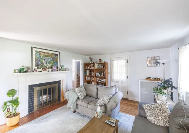 Photo 4 of Single family home for sale at 25 Westwood Pkwy, Southbridge, MA 01550 | MLS# 73566070 | Listing updated on 2026-09-26