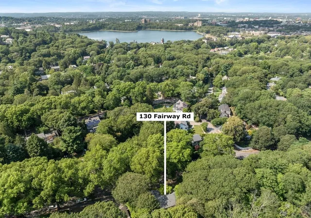 1st image of 130 Fairway Rd, Chestnut Hill, MA 02467 | MLS# 73490119
