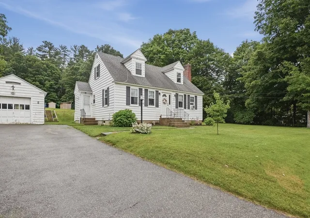 Photo 2 of Sale Pending at 158 Oakham Rd, Barre, MA 01005 | MLS# 73566357 | Listing updated on 2026-08-26