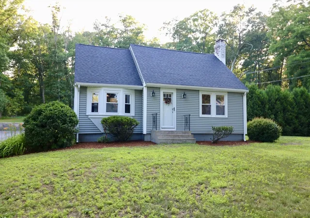 Homes for sale in Hopedale, MA | 12 Mill St, Hopedale, MA 01747 | MLS# 73548075