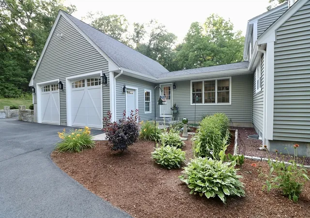 Homes for sale in Hopedale, MA | 12 Mill St, Hopedale, MA 01747 | MLS# 73548075