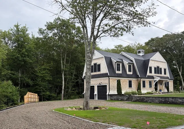 Photo 2 of Single family home for sale at 109 Brandt Is Rd, Mattapoisett, MA 02739 | MLS# 73552320 | Listing updated on 2026-09-10
