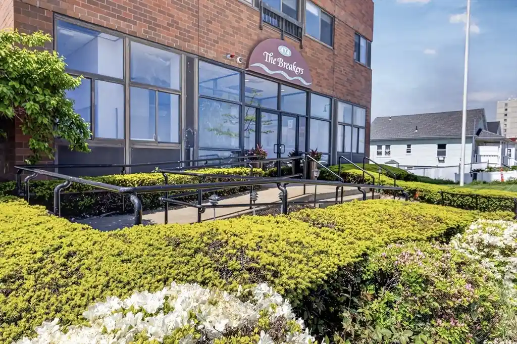 Listing Photo 2 - Condo for sale in 474 Revere Bch Blvd located at 474 Revere Bch Blvd, Revere, MA 02151 - Unit #804