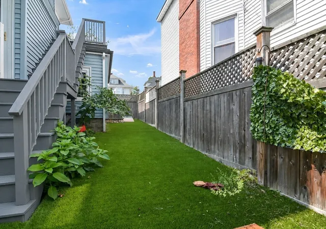 42nd image of 2 Peirce Rd, Lynn, MA 01902 | MLS# 73524847