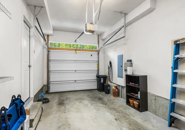 2nd image of 11 Railroad Ave, North Reading, MA 01864