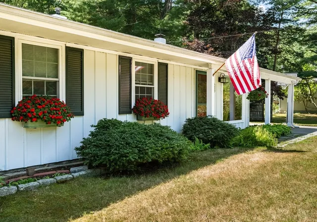 Photo 2 of Sale Pending at 430 Lake Shore Dr, Duxbury, MA 02332 | MLS# 73555205 | Listing updated on 2026-09-16