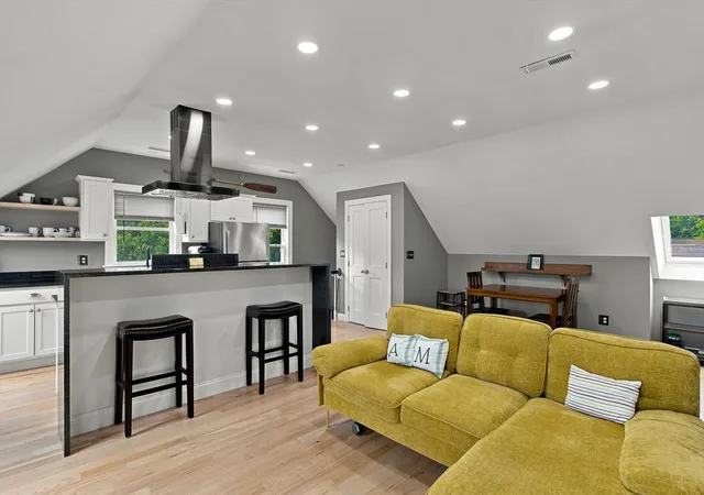1st image of 341 High #3, Newburyport, MA 01950 | MLS# 73562653