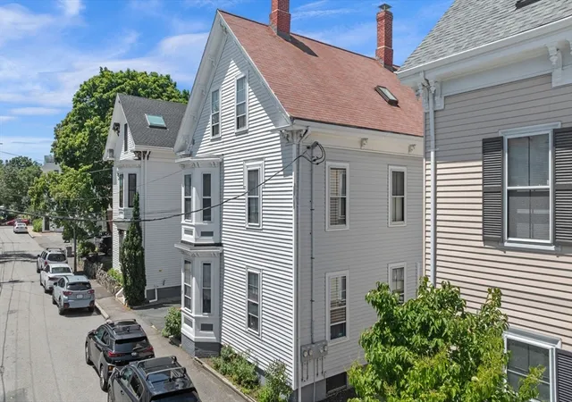 Homes for sale in Salem, MA | 9 Boardman St #3, Salem, MA 01970 | MLS# 73549507