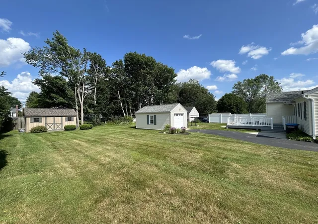 3rd image of 26 Windsor Ave, Pittsfield, MA 01201 | MLS# 73549506