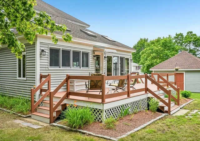 Photo 4 of Sale Pending at 615 Mammoth Rd, Dracut, MA 01826 | MLS# 73550373 | Listing updated on 2026-09-15