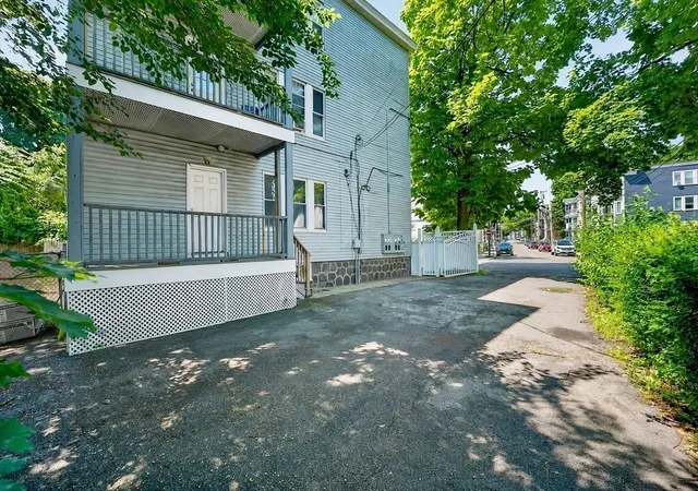 4th image of 31 Middleton, Dorchester Center, MA 02124 | MLS# 73560154