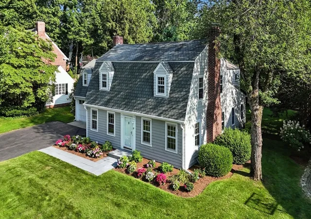 Homes for sale in Longmeadow, MA | 29 Englewood Rd, Longmeadow, MA 01106 | MLS# 73538768