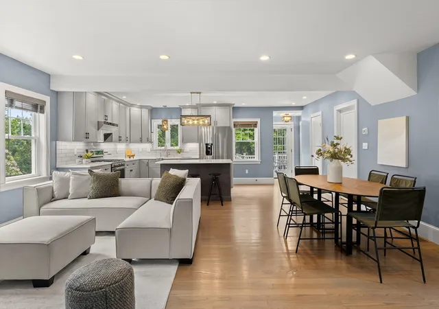 4th image of 64 Overlook Rd, Arlington, MA 02474 | MLS# 73553584