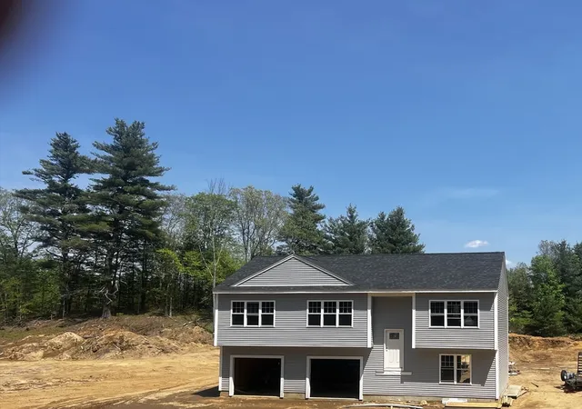Photo 3 of Sale Pending at 940 Old W Brookfield Rd, Warren, MA 01083 | MLS# 73521445 | Listing updated on 2026-08-17