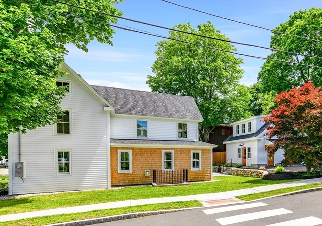 4th image of 443 Merrimac St, Newburyport, MA 01950 | MLS# 73546598