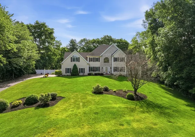 Homes for sale in Wrentham, MA | 74 Whipple Brook Road, Wrentham, MA 02093 | MLS# 73534793