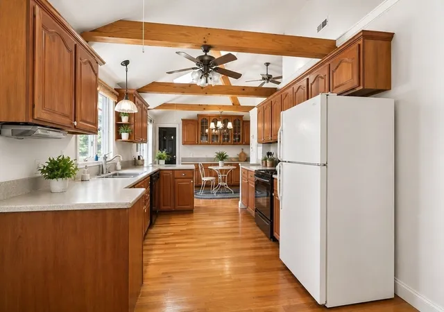 Homes for sale in Holliston, MA | 424 Central, Holliston, MA 01746 | MLS# 73509960