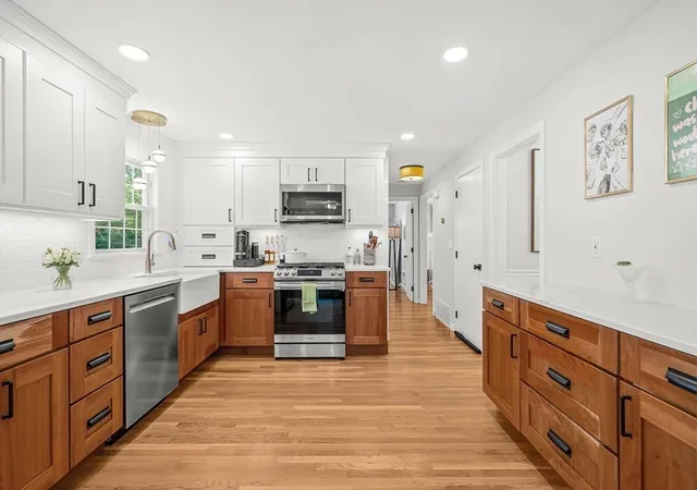 Photo 4 of Sale Pending at 3 Butternut Ln, Methuen, MA 01844 | MLS# 73565631 | Listing updated on 2026-09-02