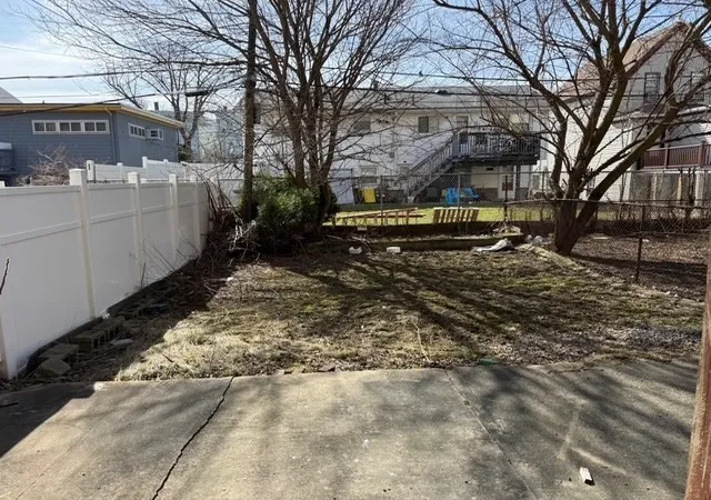 22nd image of 855 Saratoga St, East Boston, MA 02128 | MLS# 73524038