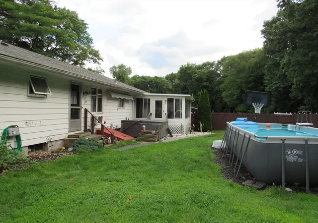 3rd image of 1117 Overlook Dr, Palmer, MA 01069 | MLS# 73558718