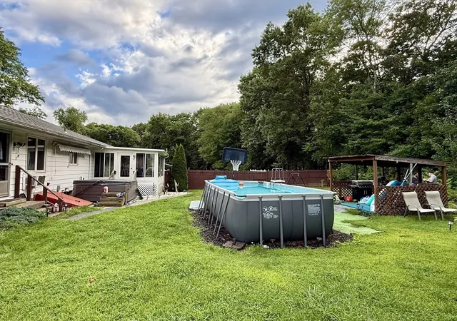 5th image of 1117 Overlook Dr, Palmer, MA 01069 | MLS# 73558718